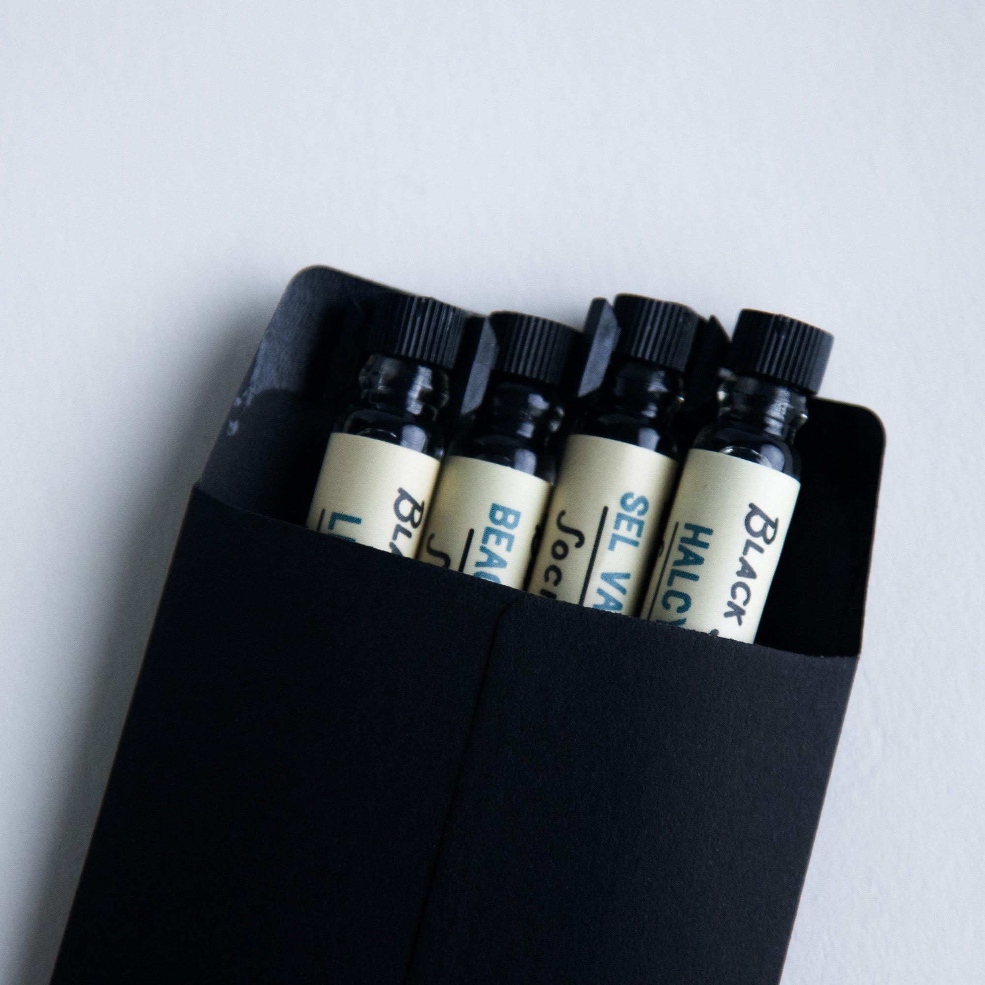 Discovery Sets | PERFUME OILS – Black Swan Society