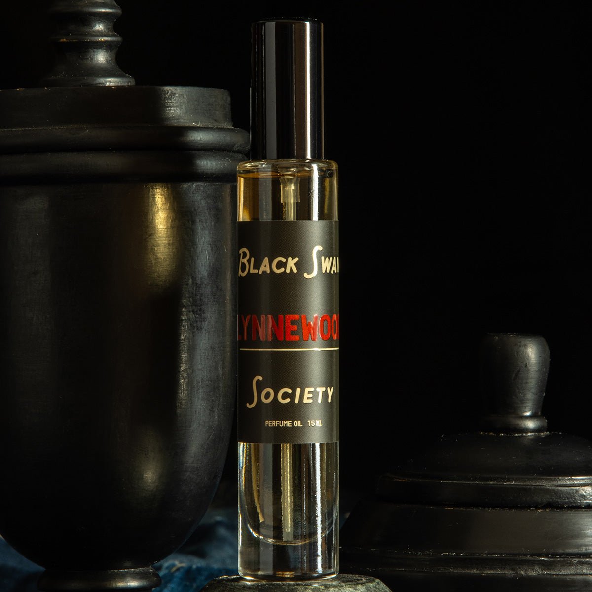 LYNNEWOOD | Eau de Parfum 15ml - Black Swan Society